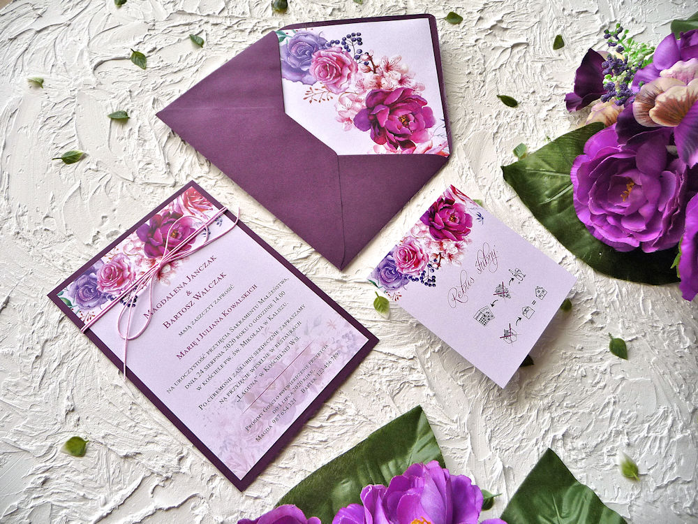 Zaproszenia ślubne w odcieniach fioletu ujęcie 2